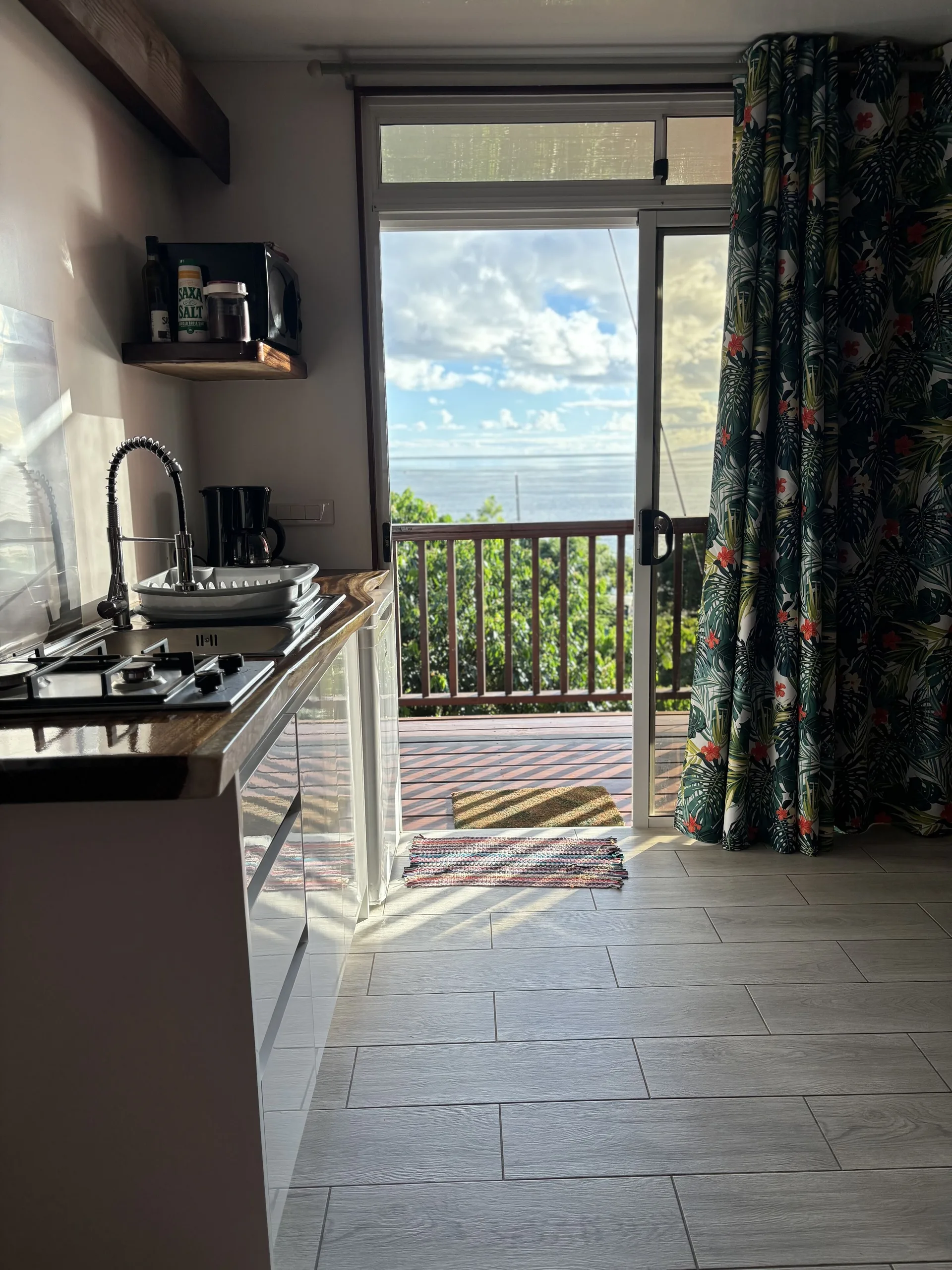 The Mati House vue depuis la plage