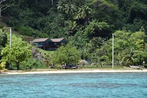 La plage de sable blanc en contrebas de la maison